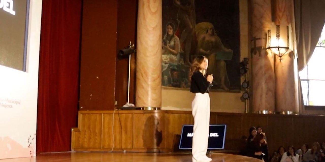 Todo un éxito conferencia «Más Allá del Rosa»