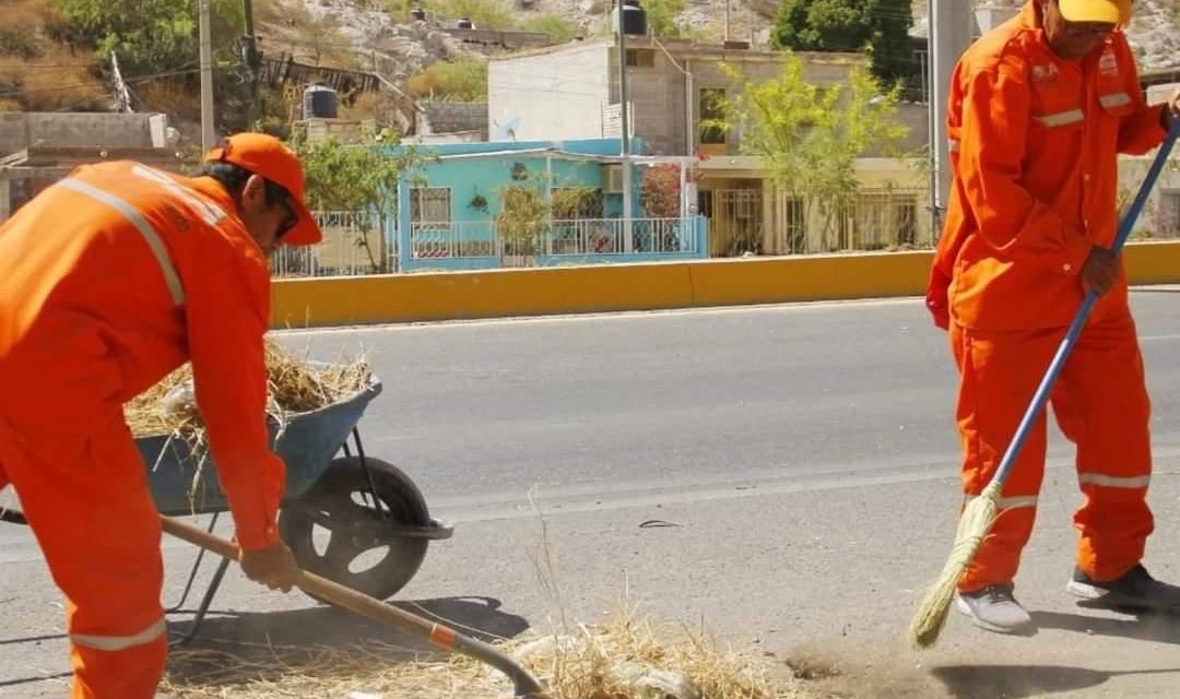 Realizan labores de limpieza en el Cerro de las Noas previo al tradicional viacrucis