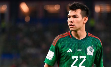 Lozano culpa a periodistas por abucheos a sus compañeros en partido contra Jamaica
