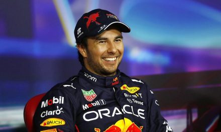Checo Pérez lidera el ranking de expertos de la Fórmula 1