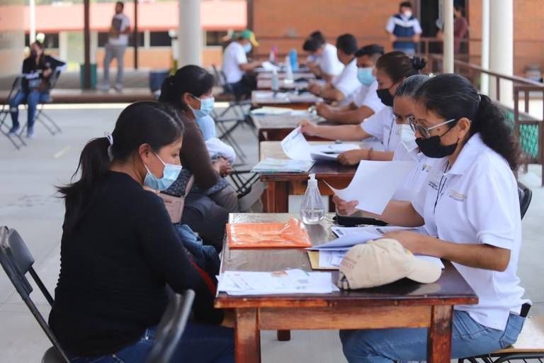 Preparan entrega de apoyos a estudiantes de la Región Carbonífera