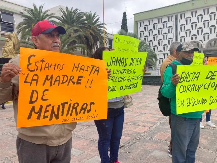 Demandarán obreros a AHMSA
