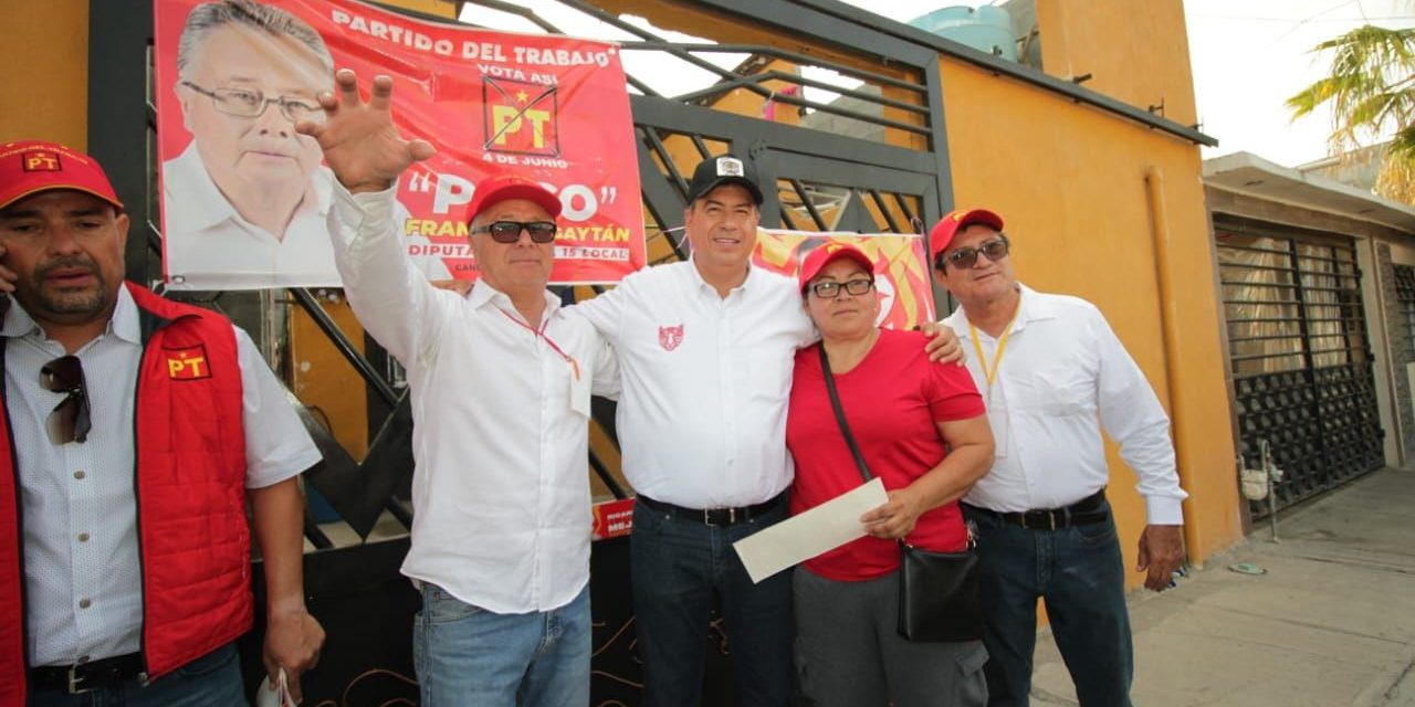 Lleva Ricardo Mejía Berdeja propuestas a colonias de Saltillo