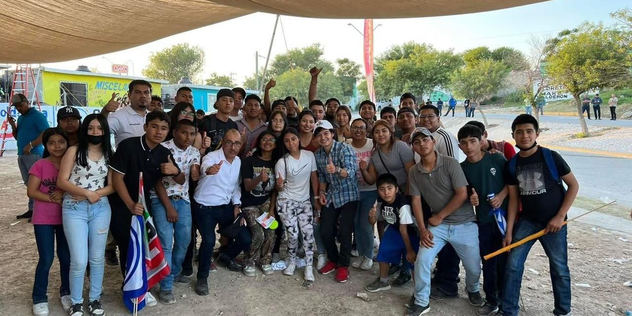 Invitan a jóvenes a participar en votaciones en Acuña