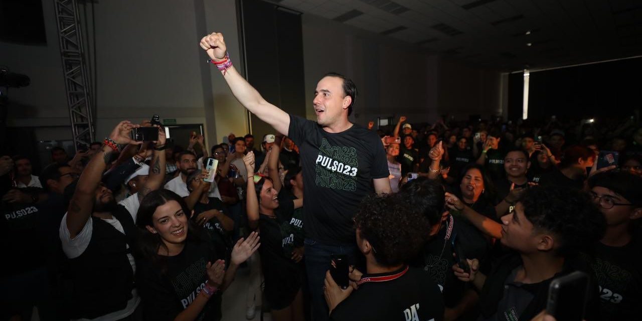 Escucha Manolo Jiménez a jóvenes mediante estrategia pulso 2023