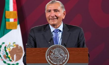 ‘Es una absoluta mentira’; Adán Augusto niega que AMLO haya sufrido un infarto