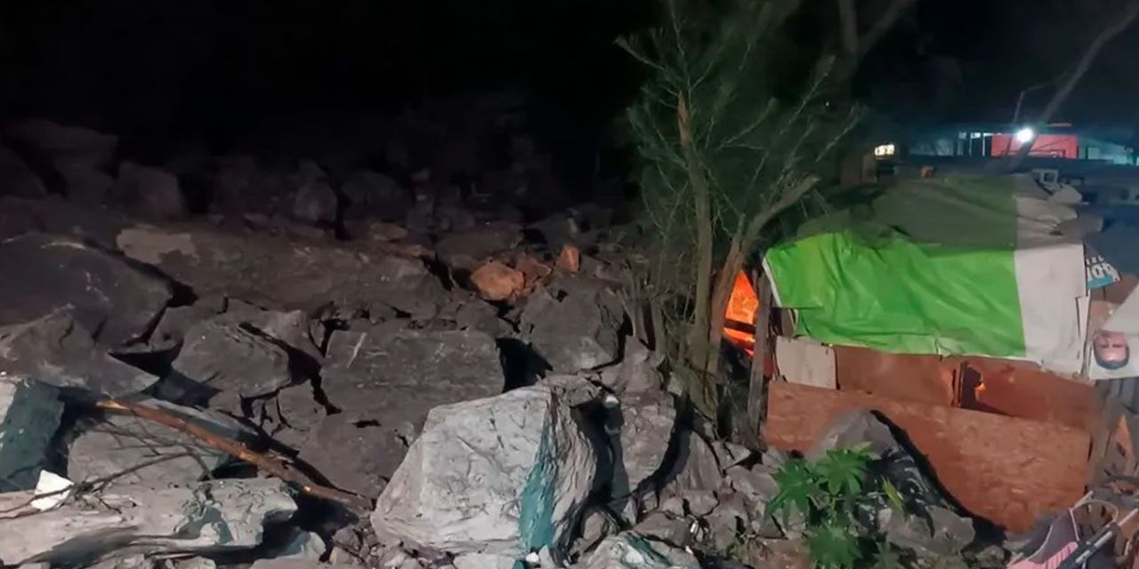 Niños se salvan de morir tras avalancha en el Cerro del Topo Chico en Monterrey