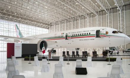 ¡Ahora sí, a volar! AMLO celebra compra-venta de avión presidencial al gobierno de Tayikistán