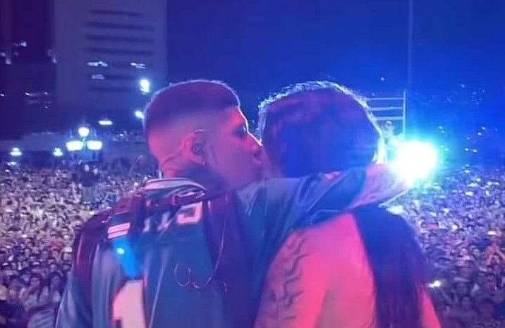 Karely Ruiz es la nueva Karla Panini al ‘ligarse’ a Santa Fe Klan… ella dice que no tiene amigas