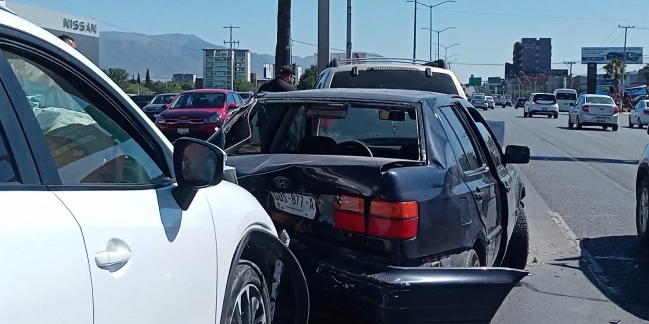Choque multiple provocó caos vehícular en V. Carranza