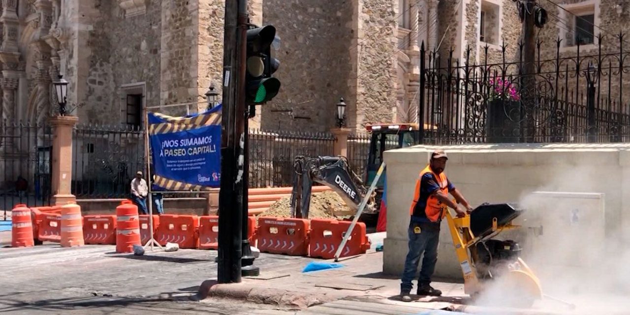 Cierran la calle Juárez en el Centro de Saltillo