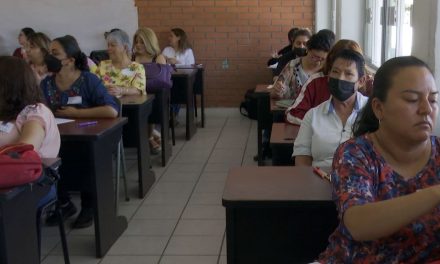 Imparten diplomado sobre diversidad sexual a personal docente del CETIS 48