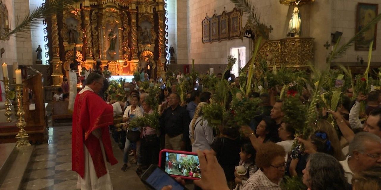 Celebra Diócesis de Saltillo Domingo de Ramos