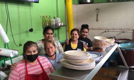 Familia saltillense tiene 30 años de experiencia en hacer comida de cuaresma