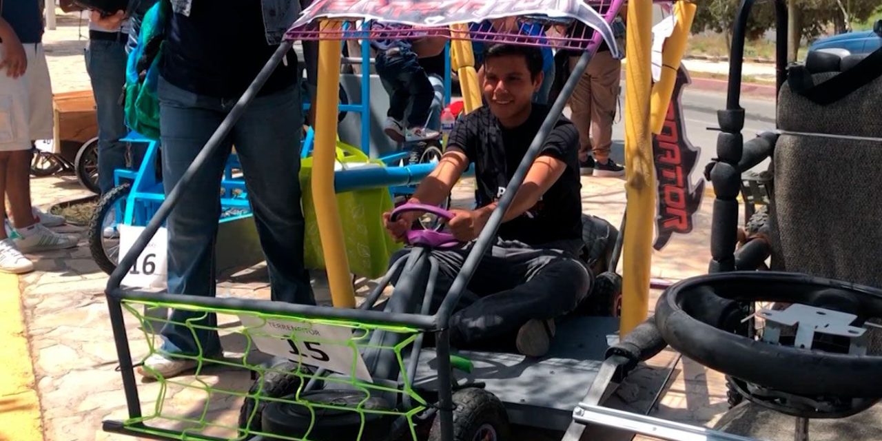 Realizan la carrera Gravity Race en la Facultad de Sistemas de la UAdeC