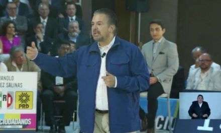 Lenin Pérez presentó sus propuestas de gobierno en debate ciudadano