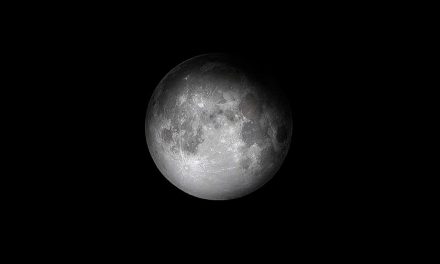 China pone en marcha la primera misión a la cara oculta de la Luna