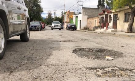 Reportan calle en mal estado en la colonia Provivienda
