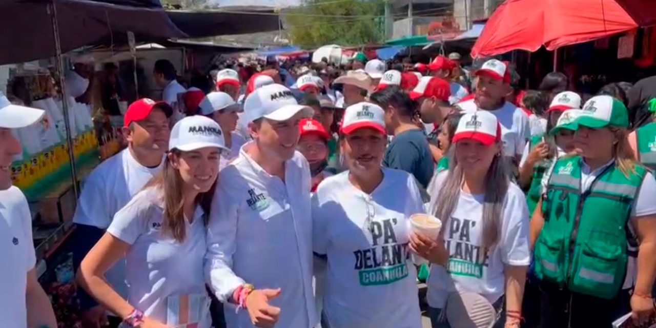 Visita Manolo a comerciantes ambulantes del Mercado de la Guayulera