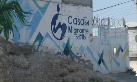 Revivirán migrantes sufrir de Jesucristo en Viacrucis  este viernes Santo