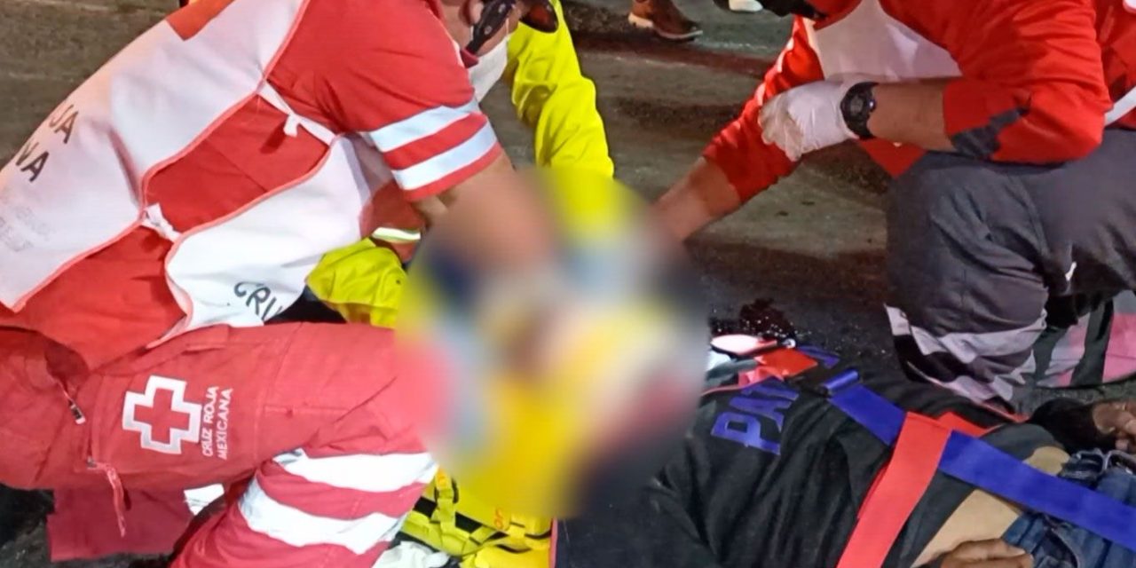 Agonizan motociclistas tras choque en bulevar Antonio Cárdenas de Saltillo
