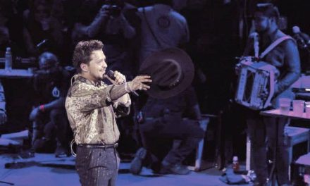 Así confirmó Nodal que será papá durante presentación en la Feria de San Marcos