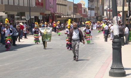 Peregrinan en honor al Señor de la Misericordia en Saltillo