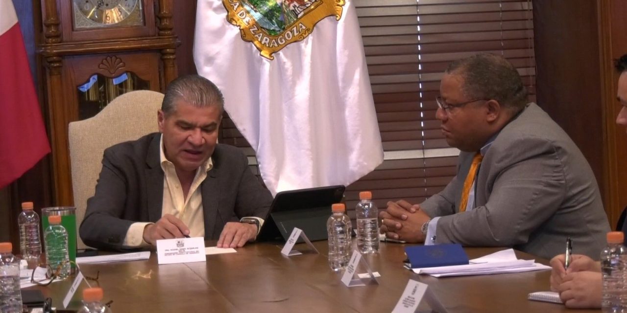 Recibe gobernador a Roger C. Rigaud; Cónsul General de los Estados Unidos en Monterrey