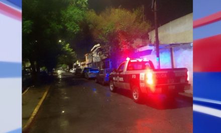 Grupo de ‘amigos’ comienzan riña en Saltillo; policía detuvo a dos rijosos