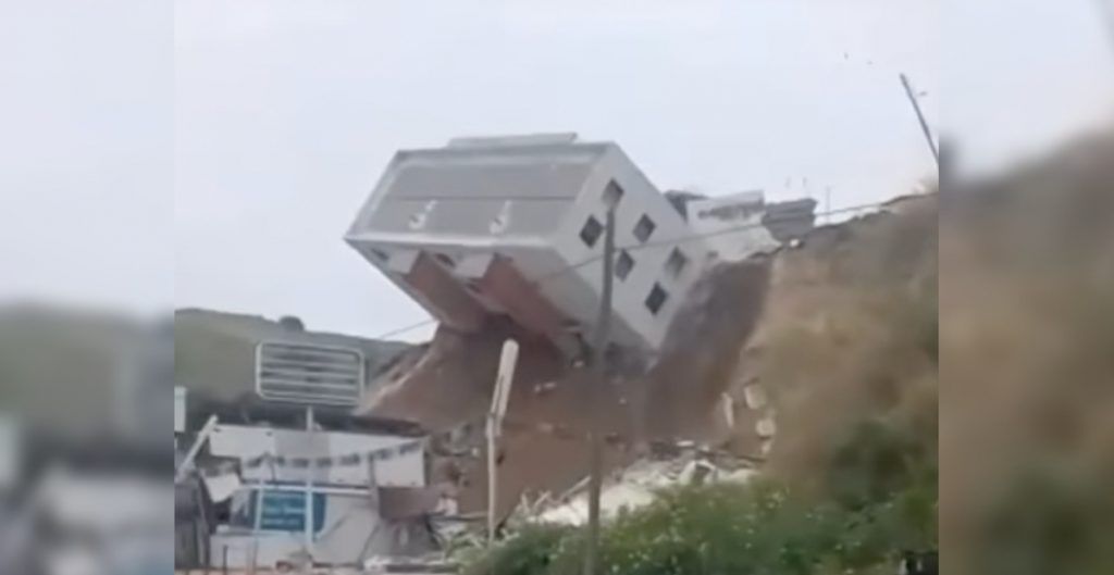 Así fue le momento en que colapsaron unos edificios en Tijuana (video)