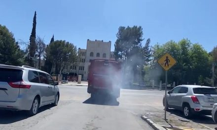 Unidad de transporte público circula en malas condiciones por todo Saltillo