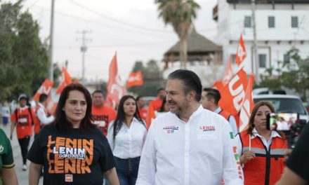 Mantiene Lenin contacto con la ciudadanía