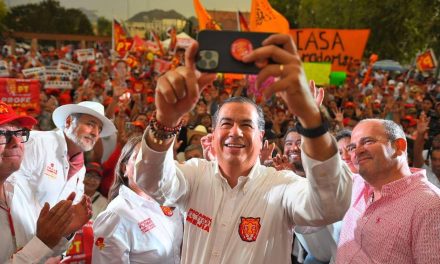 Mejía Berdeja cierra campaña en Saltillo