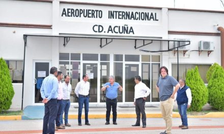 Buscan concretar vuelo comercial para Acuña