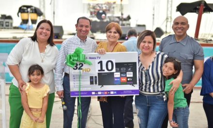 En Acuña alcalde se compromete con todos los maestros