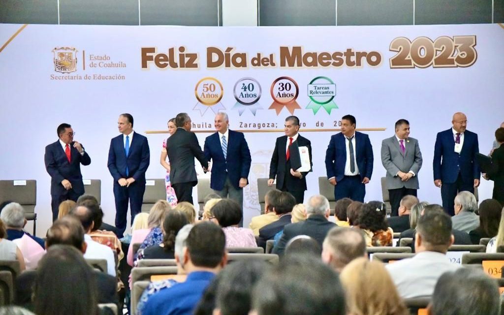 Agradecen labor de los docentes de Torreón