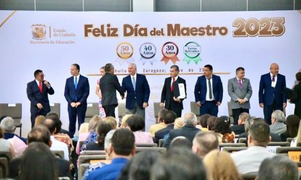 Agradecen labor de los docentes de Torreón