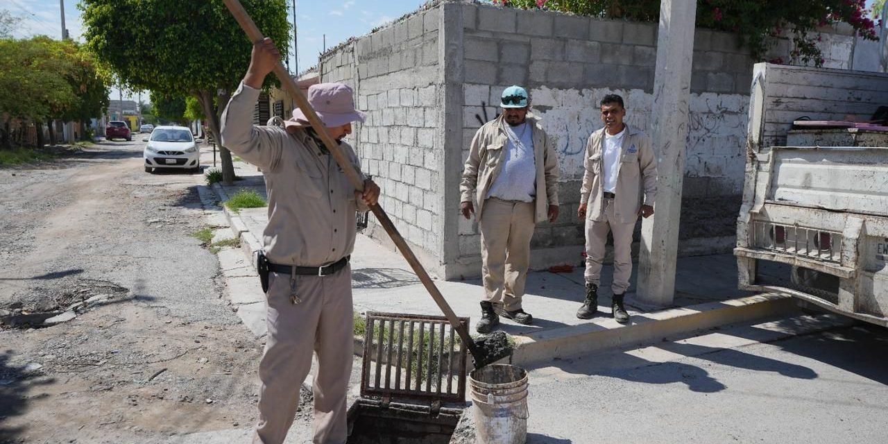 Realizan limpieza de cárcamos en Torreón