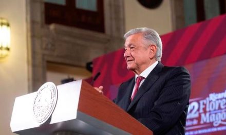 López Obrador descarta crisis económica en México, pero prevé una externa en 2025