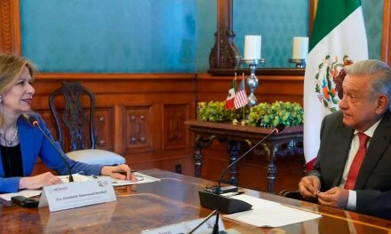 AMLO niega permiso al Pentágono para rastrear globo chino en México