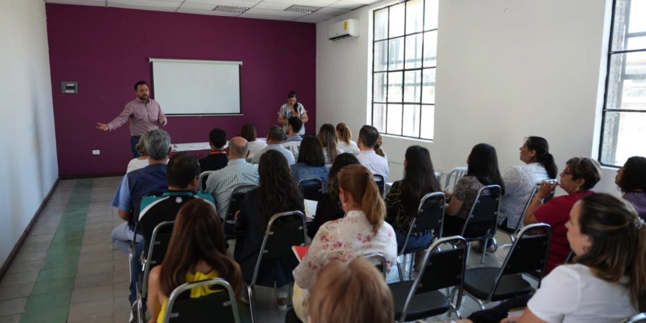 Reciben capacitación funcionarios municipales de Ramos Arizpe