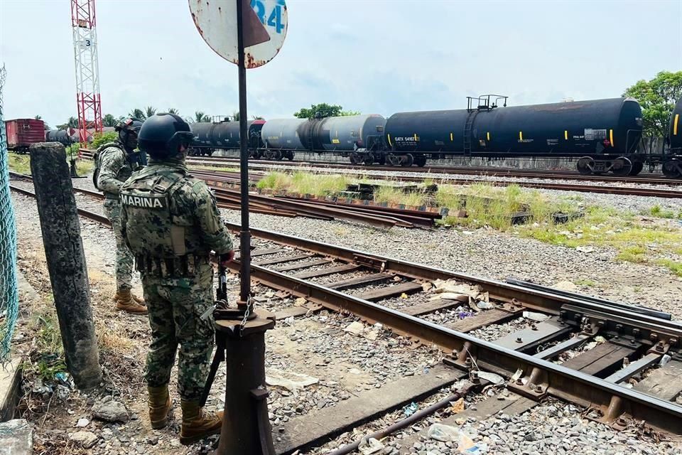 Niega AMLO pago a Ferrosur por uso de vías; se avanza en acuerdo