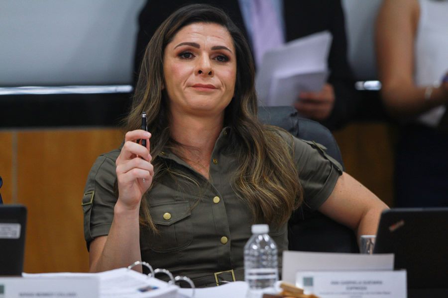 Lanzan petición para sacar a Ana Guevara de la Conade