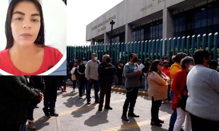 Monserrat saca a 6 hijos adelante cobrando por hacer fila en Torreón