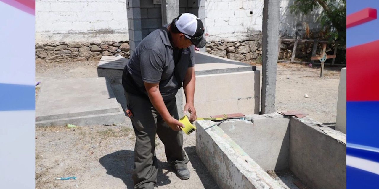 Realizan labores de limpieza en cementerios de la ciudad