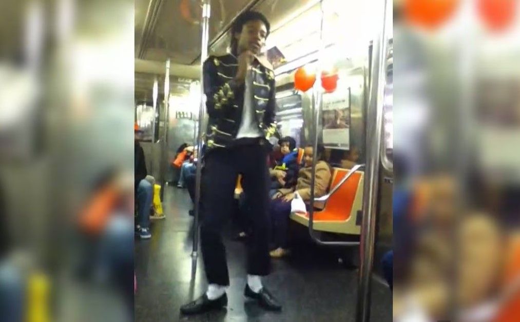 Video: Imitador de Michael Jackson muere estrangulado a manos de un exmarine en el metro de Nueva York