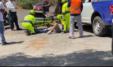 Saltillo: Derriban a motociclista; acaba con una herida en la pierna