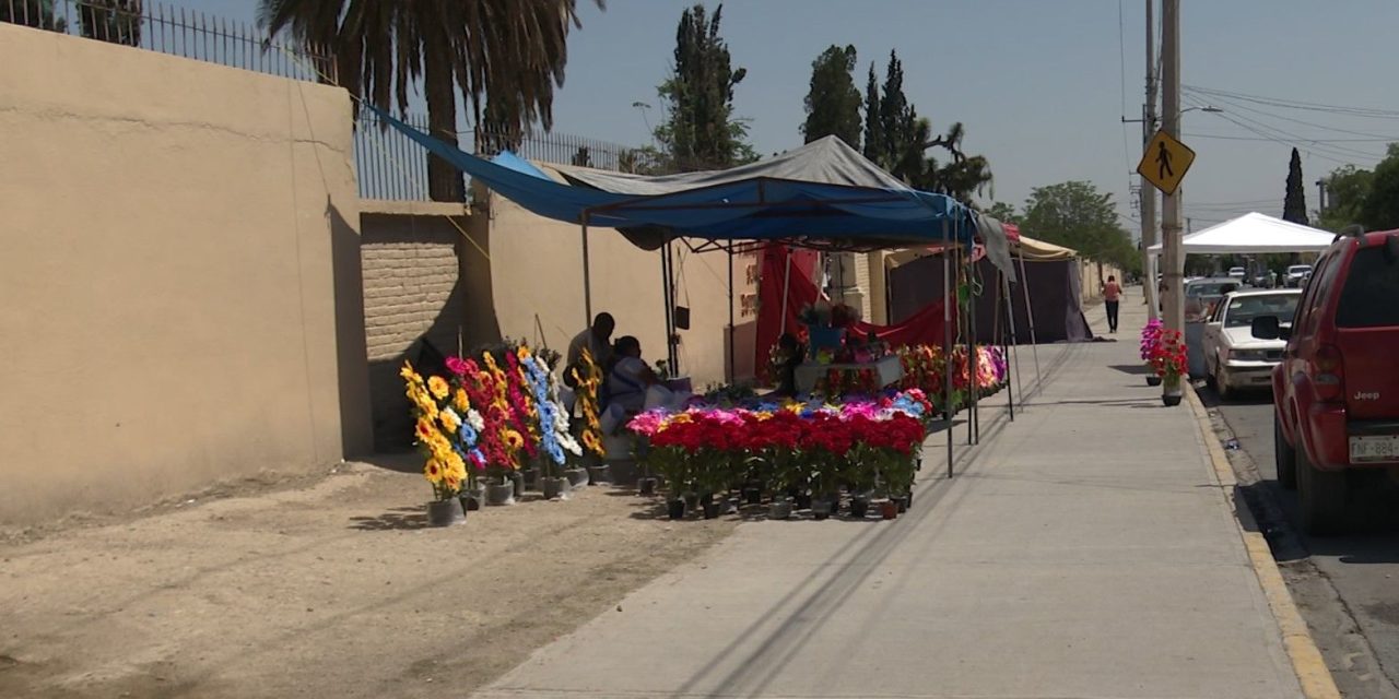 Implementan operativo de vialidad en panteones de Saltillo