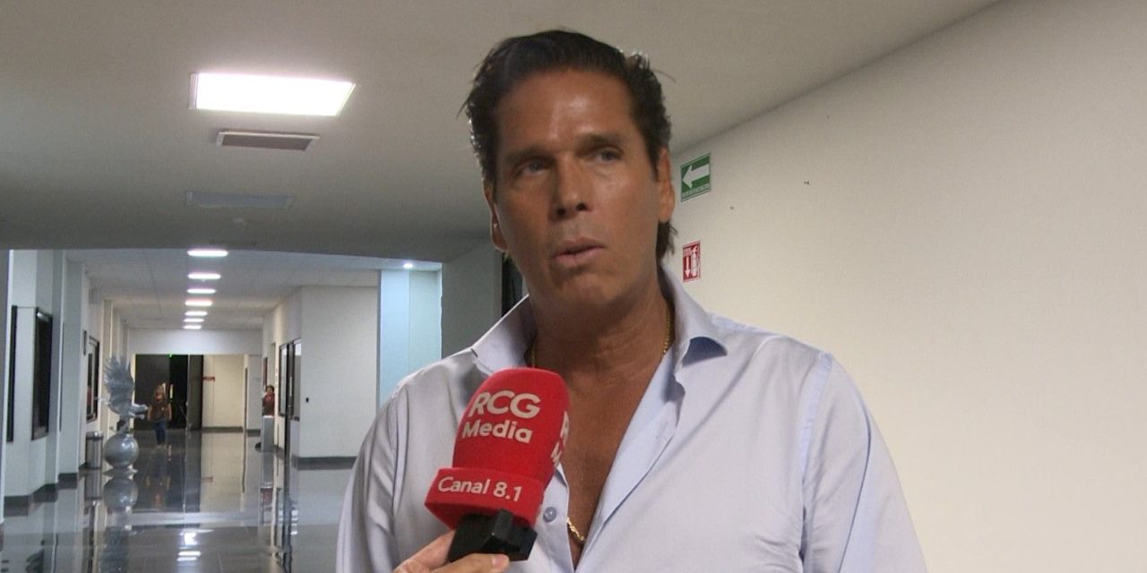 Roberto Palazuelos refrenda su apoyo con candidatos del MC
