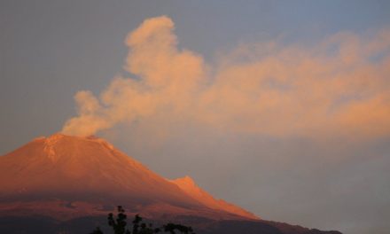 Suspenden clases presenciales en Puebla, Tlaxcala y Edomex por el Popocatépetl